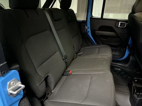 Used 2021 Jeep Wrangler Unlimited Sahara AWD/4WD image 27