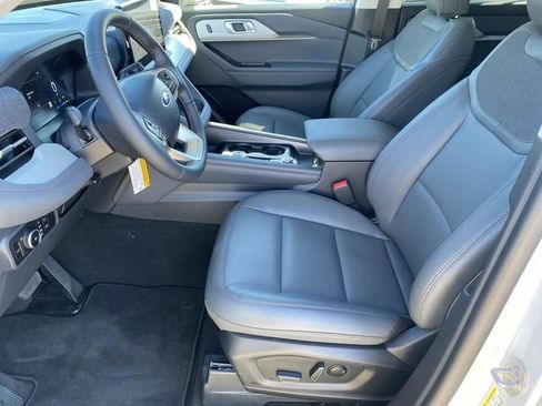 New 2026 Ford Explorer Active image 12