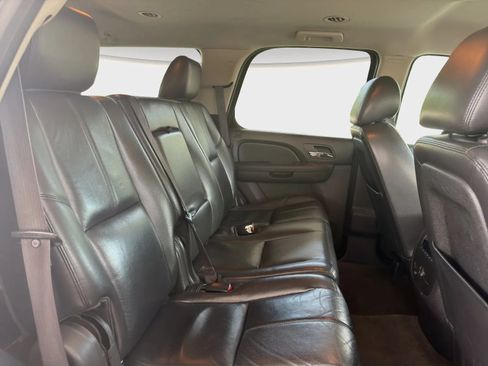 Used 2013 GMC Yukon SLT AWD/4WD image 19