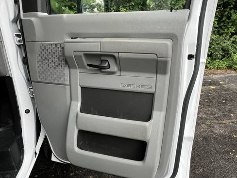 Used 2016 Ford E-350 and Econoline 350 Super Duty w/ Power Windows & Locks Group RWD image 26