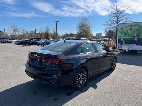 Used 2024 Kia Forte GT-Line image 9