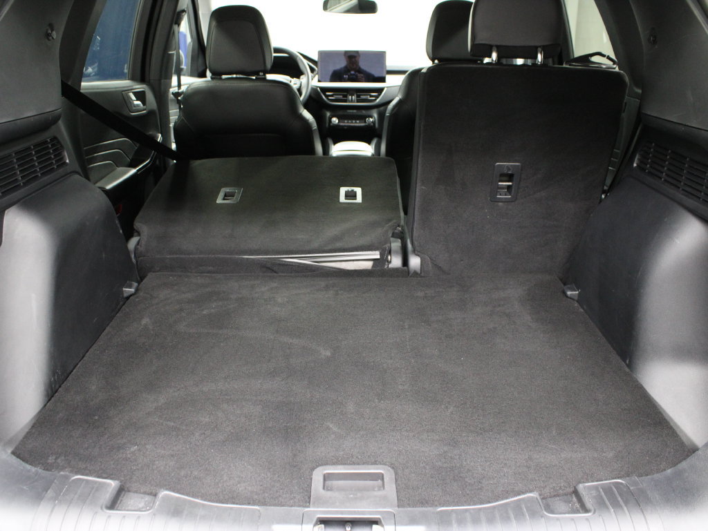 Used 2025 Ford Escape Platinum AWD/4WD image 34