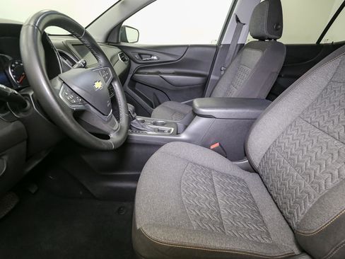 Used 2023 Chevrolet Equinox LT image 42
