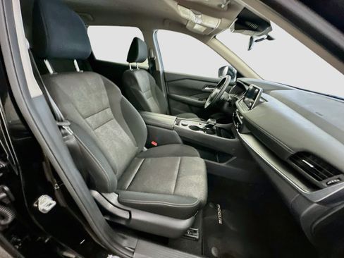Used 2026 Nissan Rogue SV AWD/4WD image 32