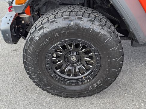 Used 2018 Jeep Wrangler Unlimited Rubicon image 27
