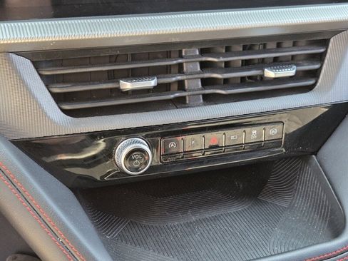 Used 2025 Ford Explorer ST-Line AWD/4WD image 22