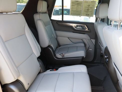 Certified 2025 GMC Yukon Elevation w/ Technology Package RWD image 33