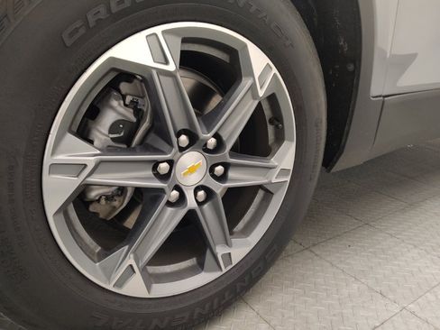 Used 2025 Chevrolet Blazer LT FWD image 31