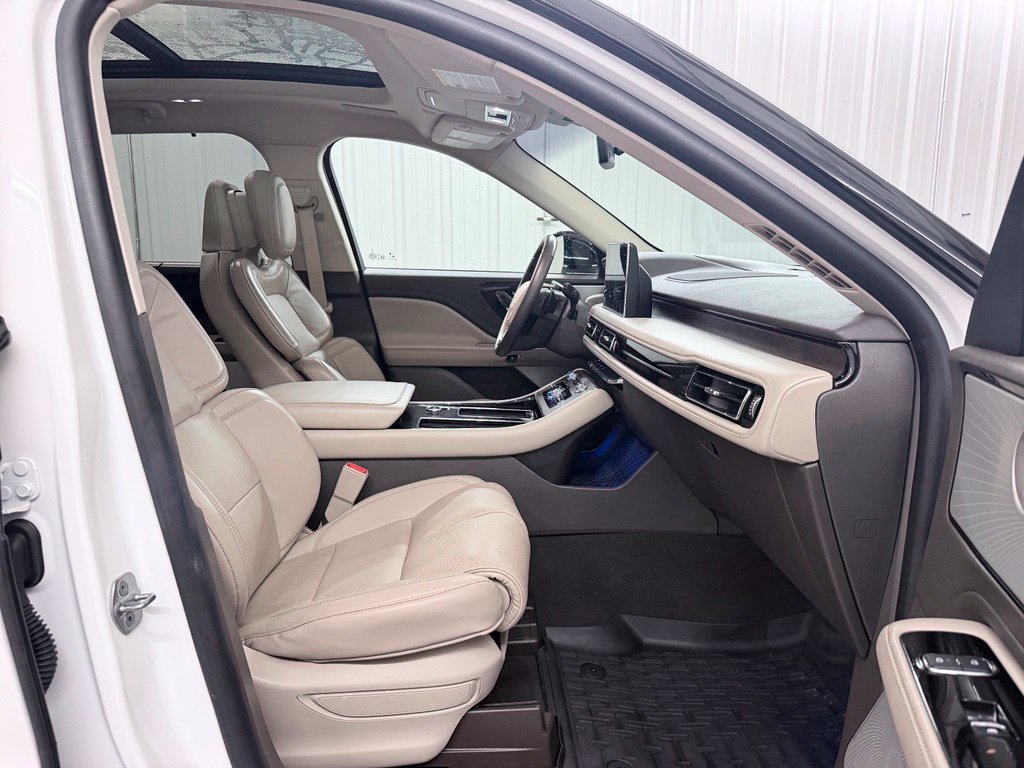 Used 2020 Lincoln Aviator Reserve w/ Equipment Group 202A AWD/4WD image 46