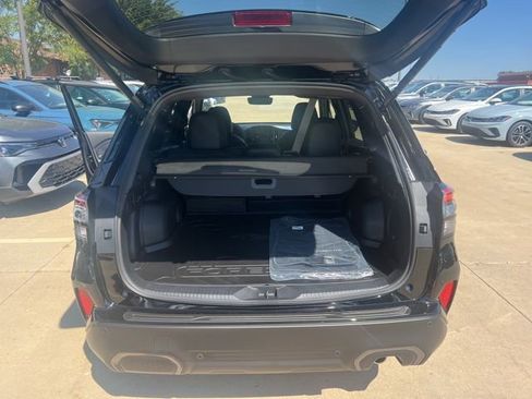 New 2025 Subaru Forester Limited w/ Popular Package #2 image 9