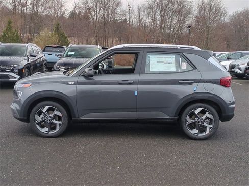 New 2026 Hyundai Venue SEL image 6