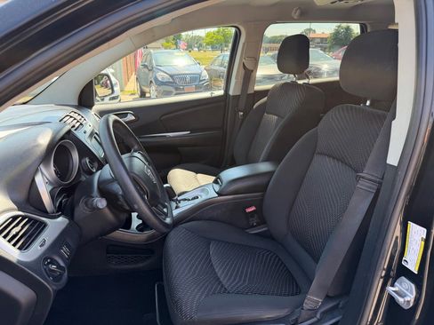 Used 2016 Dodge Journey SE w/ Flexible Seating Group FWD image 11