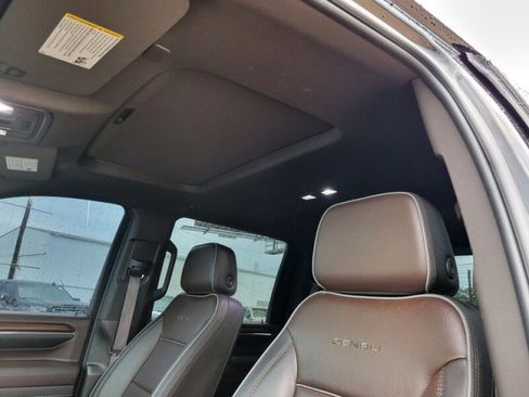 Used 2024 GMC Sierra 2500 Denali w/ Denali Reserve Package image 25