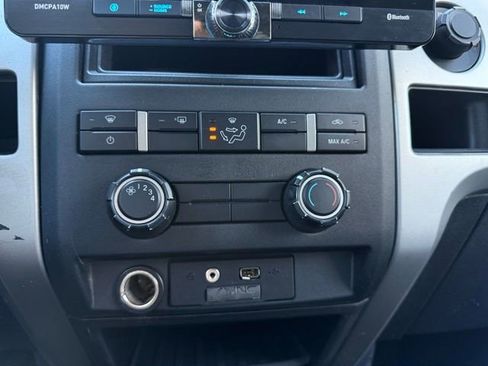 Used 2012 Ford F150 XLT w/ XLT Chrome Pkg image 16