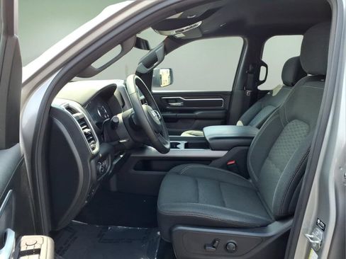 Used 2025 RAM 1500 Big Horn AWD/4WD image 5