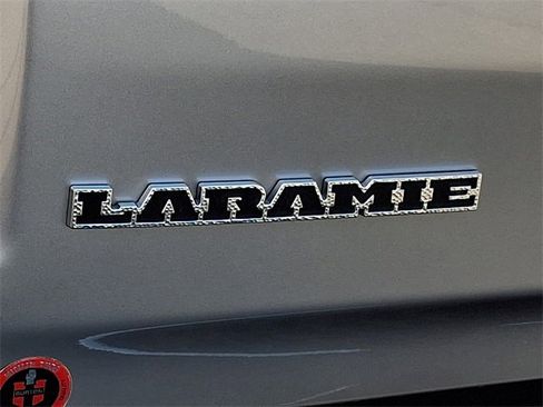 Used 2025 RAM 1500 Laramie image 32