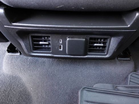 Used 2023 GMC Sierra 1500 Elevation image 24