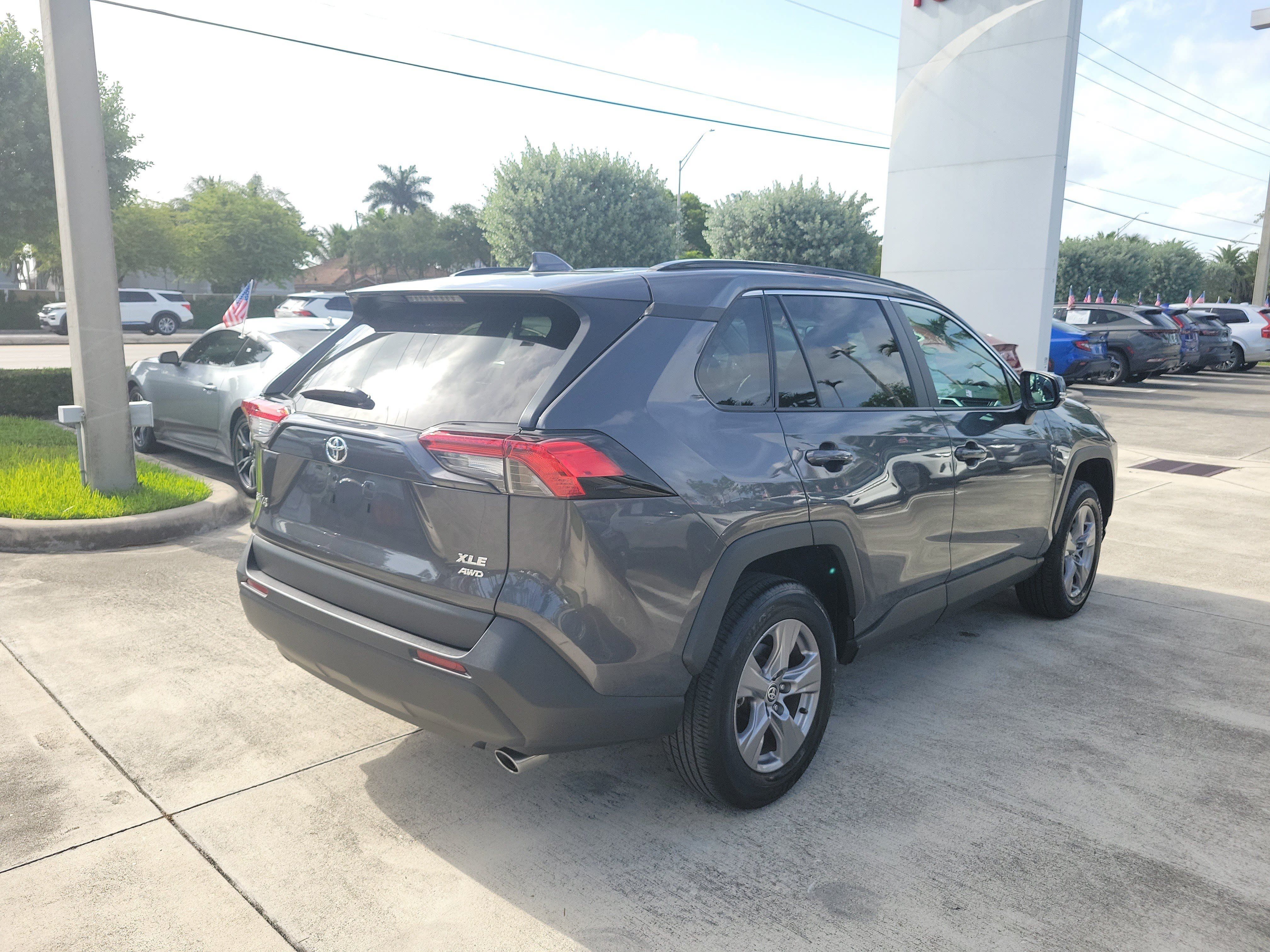 Certified 2023 Toyota RAV4 XLE w/ Convenience Package AWD/4WD image 7