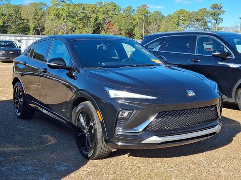 Used 2025 Buick Envista Sport Touring image 1