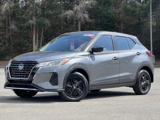 Used 2025 Nissan Kicks Play S video 1