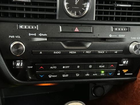 Used 2019 Lexus RX 350L w/ Premium Package image 24