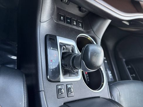 Used 2016 Toyota Highlander XLE image 16