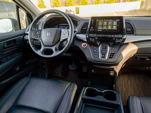 Used 2023 Honda Odyssey EX-L image 43