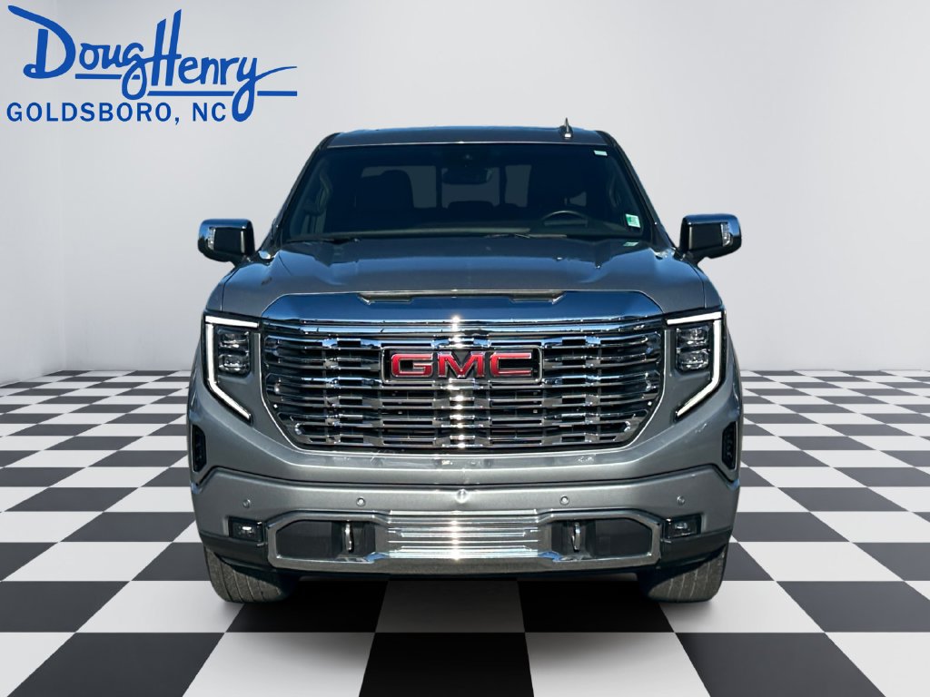 Used 2024 GMC Sierra 1500 Denali w/ Denali Reserve Package AWD/4WD image 8