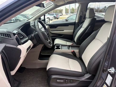 Certified 2026 Honda Odyssey Elite image 10