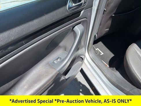 Used 2014 Volkswagen Jetta SE image 25