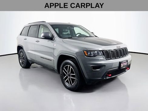 Used 2021 Jeep Grand Cherokee Trailhawk w/ Trailhawk Luxury Group AWD/4WD image 2