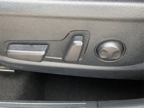 Used 2024 Kia Seltos SX w/ SX Sunroof Package image 21