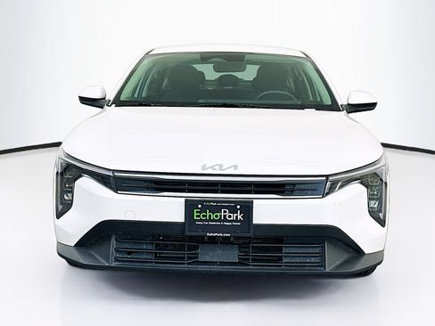 Used 2025 Kia K4 FWD image 2