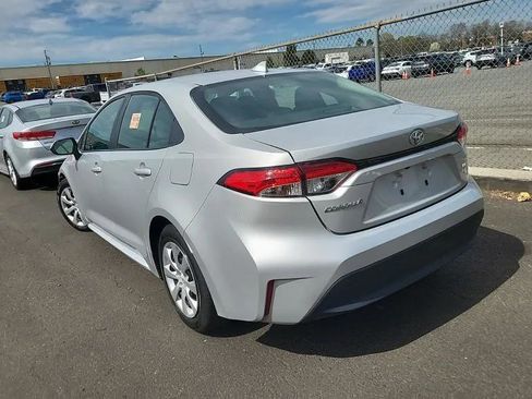 Used 2023 Toyota Corolla LE image 4