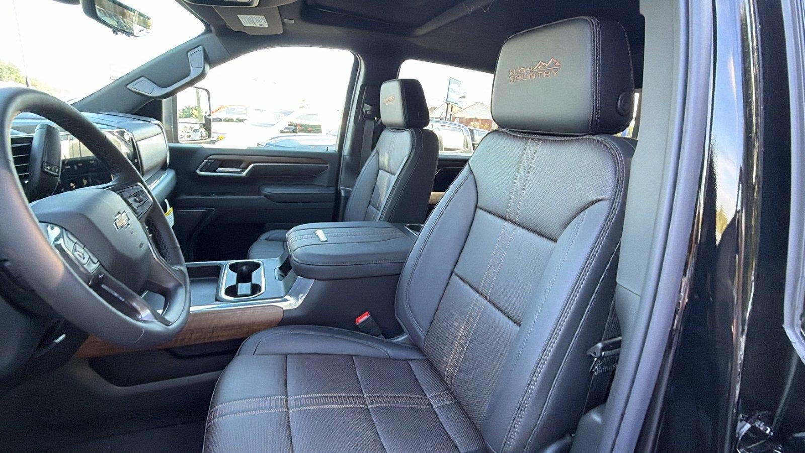 New 2026 Chevrolet Silverado 2500 High Country w/ High Country Premium Package AWD/4WD image 18