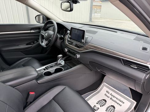 Used 2020 Nissan Altima 2.5 Platinum image 24