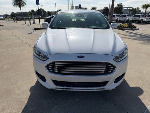 Used 2014 Ford Fusion SE w/ Equipment Group 202A image 8