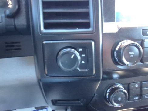 Used 2019 Ford F150 XL w/ Equipment Group 101A Mid AWD/4WD image 25