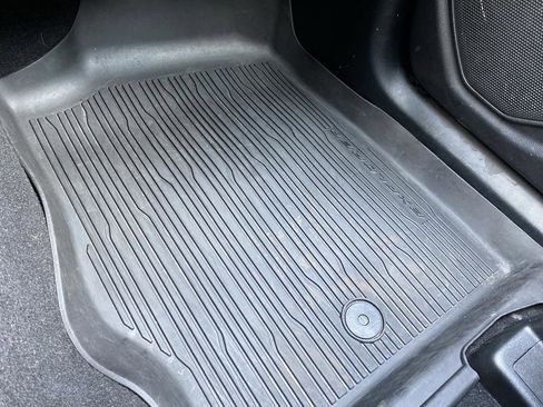 Used 2020 Ford Explorer ST w/ Premium Technology Package image 27