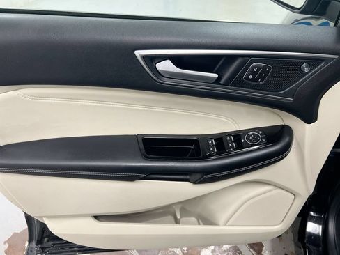 Used 2020 Ford Edge Titanium w/ Cargo Accessory Package FWD image 20