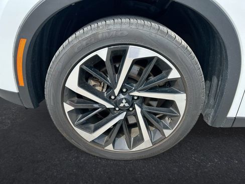 Used 2024 Mitsubishi Outlander SE FWD image 10