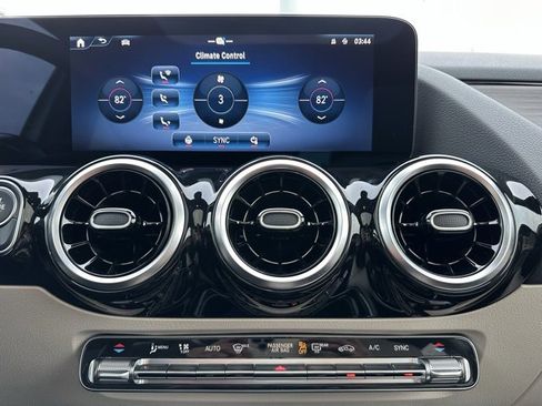 Used 2026 Mercedes-Benz GLA 250 4MATIC image 23