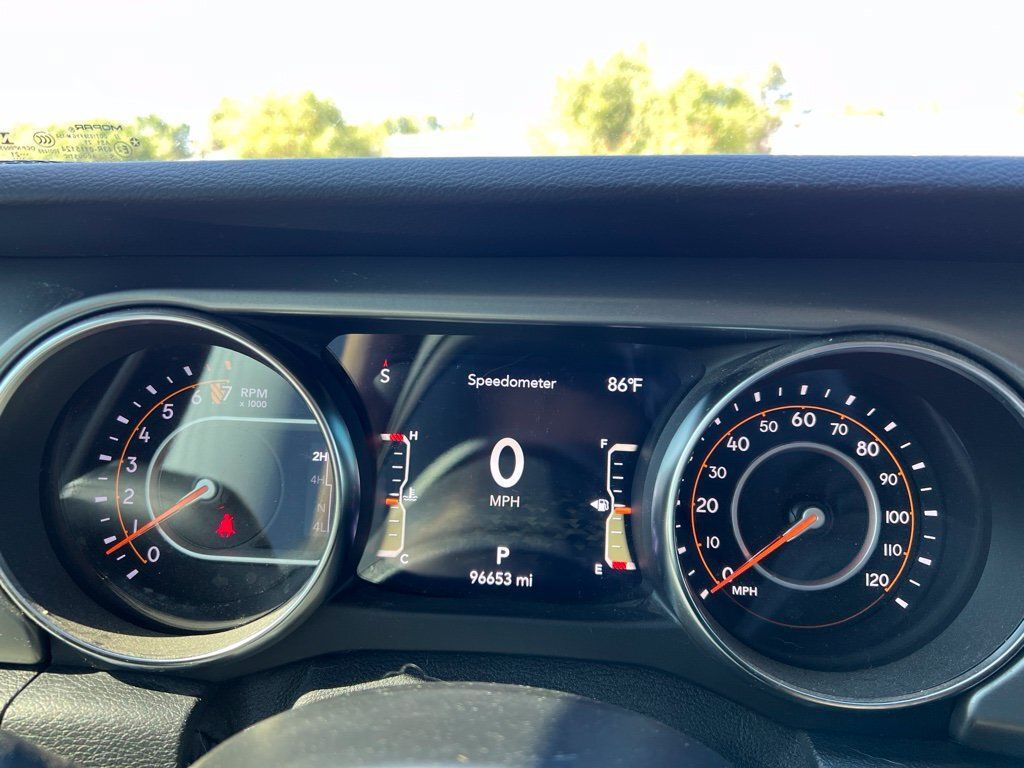Used 2021 Jeep Gladiator Sport AWD/4WD image 9