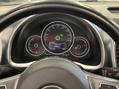 Used 2018 Volkswagen Beetle 2.0T Coast FWD image 28