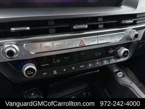 Used 2025 Kia Telluride S AWD/4WD image 38