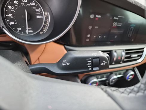 Used 2021 Alfa Romeo Giulia Sprint w/ Nero Edizione image 37