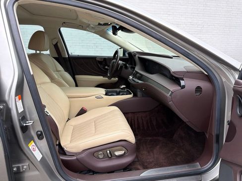 Used 2019 Lexus LS 500 w/ Interior Upgrade Package RWD image 13