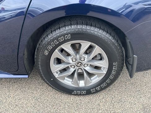 Used 2021 Toyota Sienna XLE w/ XLE Plus Package image 44