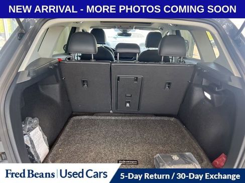 Used 2024 Volkswagen Taos SE w/ Panoramic Sunroof Package image 8