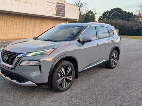 Used 2022 Nissan Rogue Platinum w/ Head-Up Display Package image 4